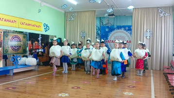 Праздник белого месяца Сагаалган Праздник белого месяца Сагаалган.